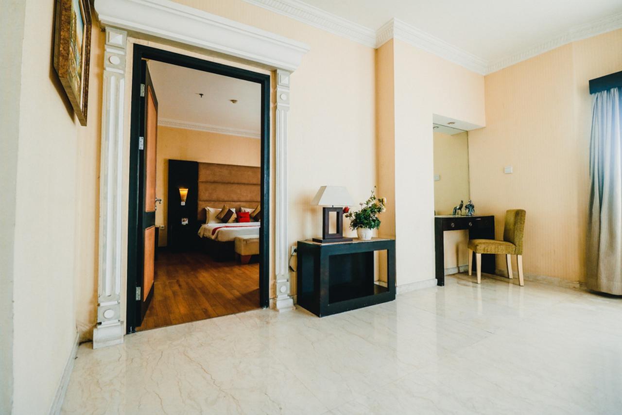 Hotel Reddoorz Premium @Jalan Jendral Sudirman Palembang Exterior foto